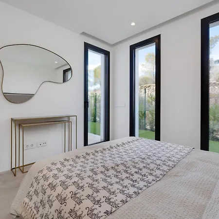 Piso De Lujo Con Piscina Privada En Colinas Apartment