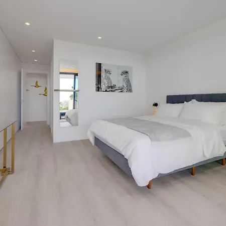 Piso De Lujo C/Piscina Privada Climatizada,Colinas Apartment